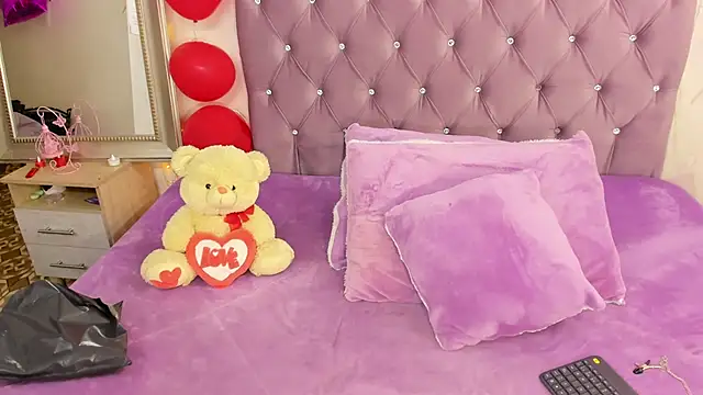 Snapshot of Kharla_Marin chatting on March 9, 2025, 2:50 am Kharla Marin online show from March 9, 2025, 2:50 am