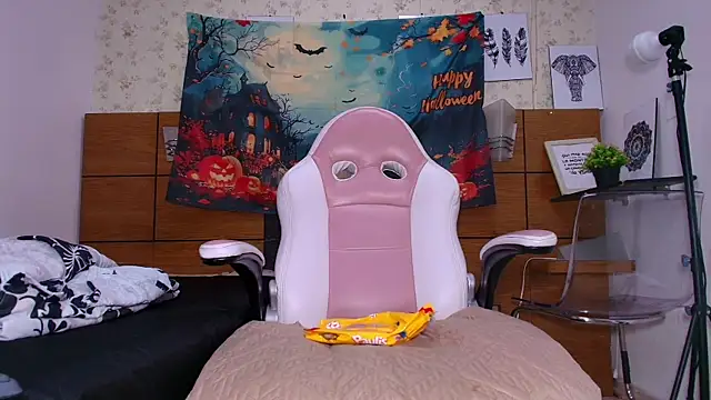 Snapshot of aisha_sh chatting on October 14, 2025, 11:55 am aisha sh online show from October 14, 2025, 11:55 am