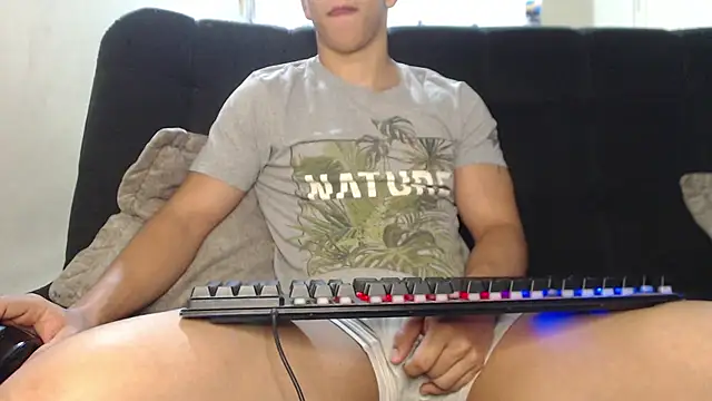 ethan noir online show from November 26, 2025, 10:37 am