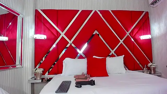 SusanCouper online show from March 12, 2026, 10:36 pm