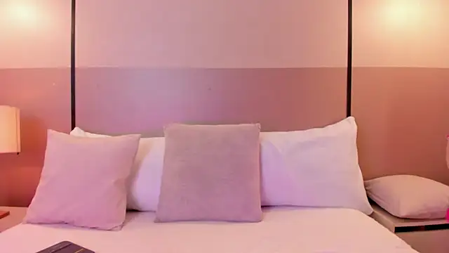 alisson 81 online show from April 19, 2026, 2:34 am