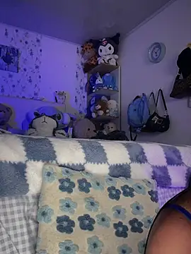 -Loren- online show from April 14, 2026, 11:15 am