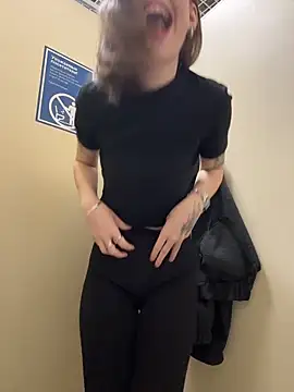 Street young online show from April 8, 2026, 1:12 pm