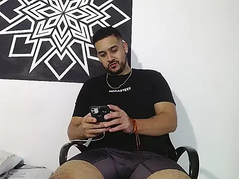 Snapshot of _CHRIS-DENNIS_ chatting on May 8, 2026, 1:42 am CHRIS-DENNIS online show from May 8, 2026, 1:42 am