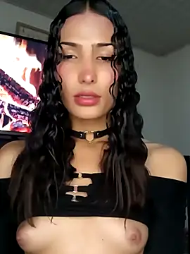 Lanna hott  online show from November 21, 2025, 11:26 pm