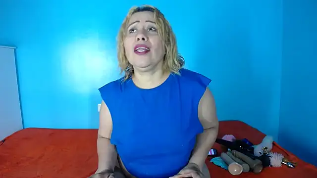 chiky sonrisa online show from November 2, 2025, 7:30 pm