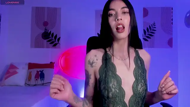 Snapshot of samy_lewis chatting on November 13, 2025, 5:22 am samy lewis online show from November 13, 2025, 5:22 am