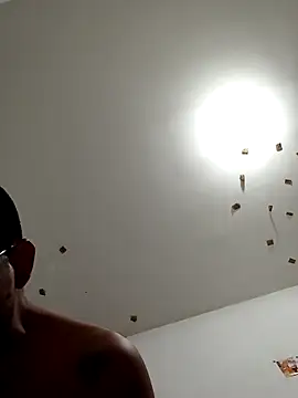 ale3J4a online show from March 7, 2025, 7:52 am