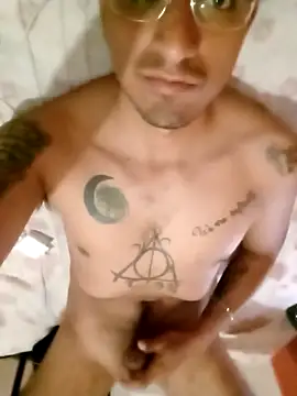 ale3J4a online show from March 3, 2025, 1:28 am