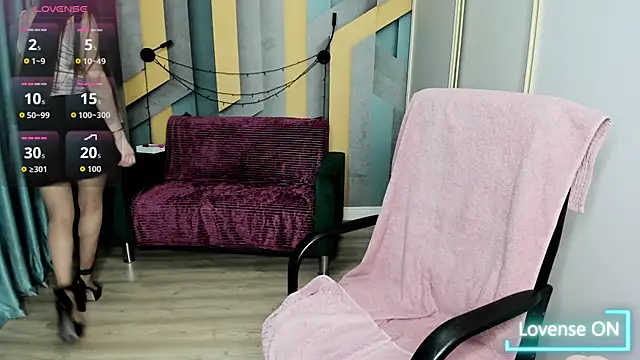 Snapshot of AriaGray chatting on November 20, 2025, 2:18 pm AriaGray online show from November 20, 2025, 2:18 pm