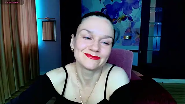 AriaGray online show from April 4, 2026, 6:53 am