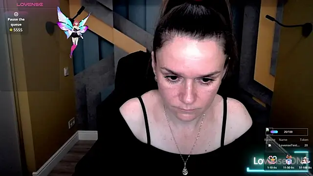 Snapshot of AriaGray chatting on November 27, 2025, 1:55 pm AriaGray online show from November 27, 2025, 1:55 pm