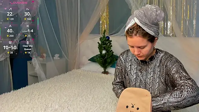 Eva  Lewis online show from January 14, 2026, 1:20 am