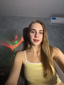 Snapshot of GraceTorrez chatting on November 5, 2025, 7:17 pm GraceTorrez online show from November 5, 2025, 7:17 pm