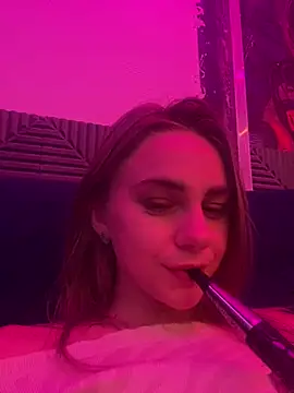 Snapshot of GraceTorrez chatting on November 11, 2025, 10:04 pm GraceTorrez online show from November 11, 2025, 10:04 pm