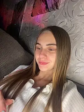 Snapshot of GraceTorrez chatting on September 22, 2025, 8:15 pm GraceTorrez online show from September 22, 2025, 8:15 pm