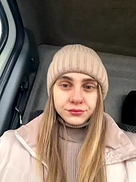 Snapshot of GraceTorrez chatting on December 14, 2025, 5:57 am GraceTorrez online show from December 14, 2025, 5:57 am