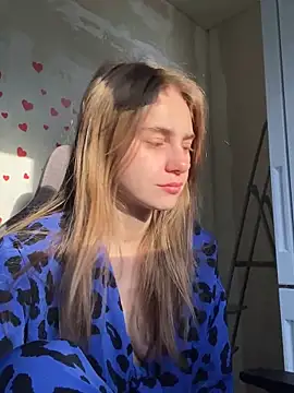 Snapshot of GraceTorrez chatting on March 13, 2025, 4:38 am GraceTorrez online show from March 13, 2025, 4:38 am