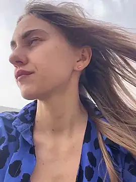 Snapshot of GraceTorrez chatting on March 12, 2025, 12:04 pm GraceTorrez online show from March 12, 2025, 12:04 pm