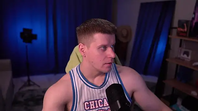 Bruno Banani online show from March 26, 2026, 5:33 pm