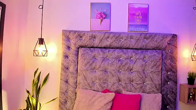 Snapshot of sweet_abby1 chatting on March 8, 2025, 12:30 pm sweet abby1 online show from March 8, 2025, 12:30 pm