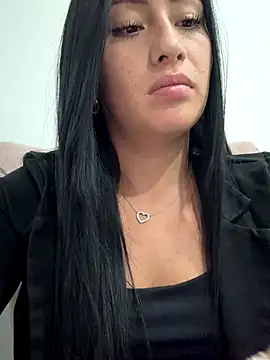 Sara luna  online show from November 15, 2025, 1:20 am