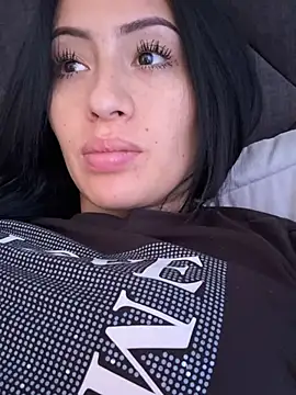 Sara luna  online show from December 11, 2024, 2:44 pm