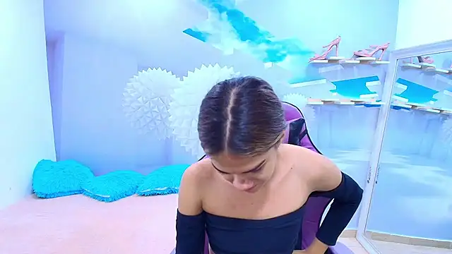 DEMI LEED online show from February 18, 2026, 12:12 pm