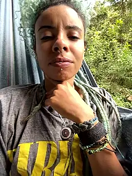 Snapshot of sammoura01 chatting on September 17, 2025, 2:30 pm sammoura01 online show from September 17, 2025, 2:30 pm