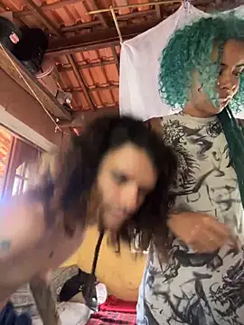 sammoura01 online show from November 17, 2025, 11:47 am