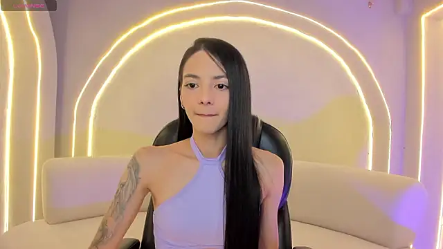 HannahJamesX online show from March 13, 2026, 12:54 pm