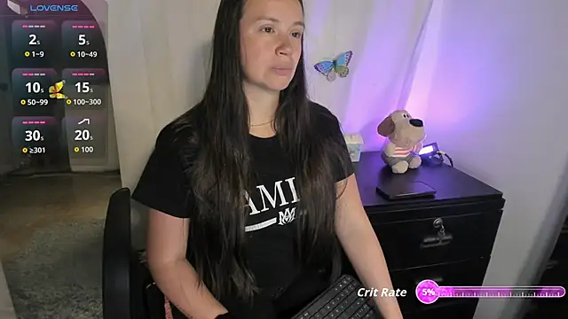Snapshot of milysauria1 chatting on April 23, 2026, 1:35 pm milysauria1 online show from April 23, 2026, 1:35 pm