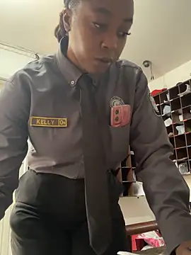 CiaraEbony online show from April 18, 2026, 11:56 am