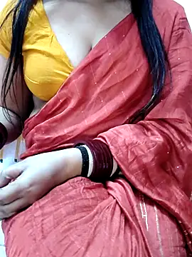 Snapshot of Monalisha_G chatting on December 16, 2025, 9:24 am Monalisha G online show from December 16, 2025, 9:24 am