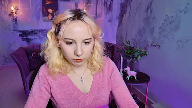 Snapshot of JasmineMilko chatting on March 6, 2025, 11:25 am JasmineMilko online show from March 6, 2025, 11:25 am
