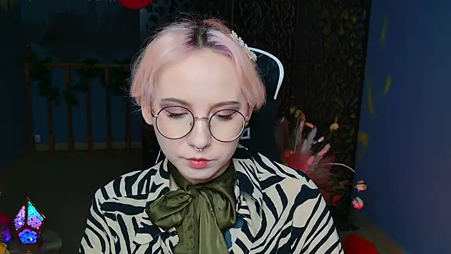 Snapshot of JasmineMilko chatting on February 21, 2025, 5:02 am JasmineMilko online show from February 21, 2025, 5:02 am