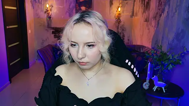 Snapshot of JasmineMilko chatting on March 7, 2025, 11:18 am JasmineMilko online show from March 7, 2025, 11:18 am