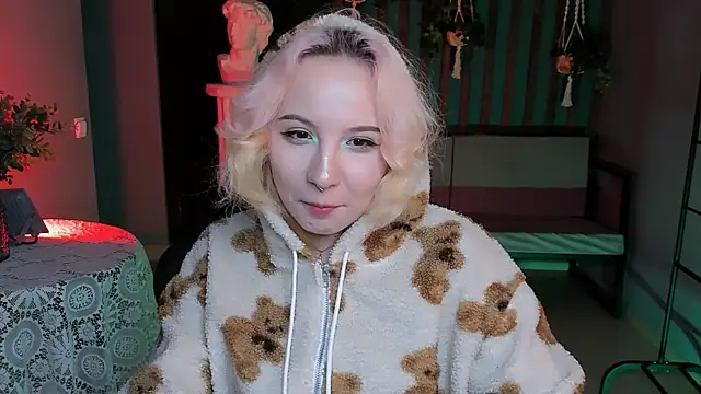 Snapshot of JasmineMilko chatting on March 5, 2025, 11:28 am JasmineMilko online show from March 5, 2025, 11:28 am