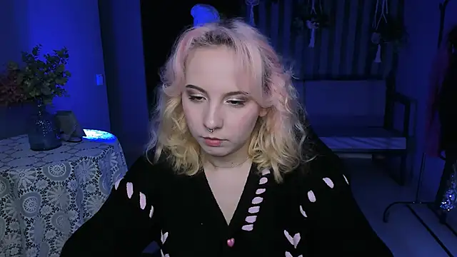 Snapshot of JasmineMilko chatting on February 19, 2025, 5:05 am JasmineMilko online show from February 19, 2025, 5:05 am