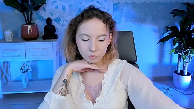 JasmineMilko online show from October 23, 2025, 5:06 am