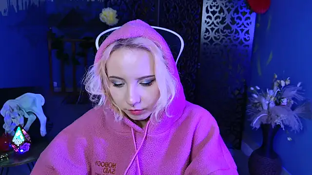 Snapshot of JasmineMilko chatting on March 11, 2025, 11:23 am JasmineMilko online show from March 11, 2025, 11:23 am