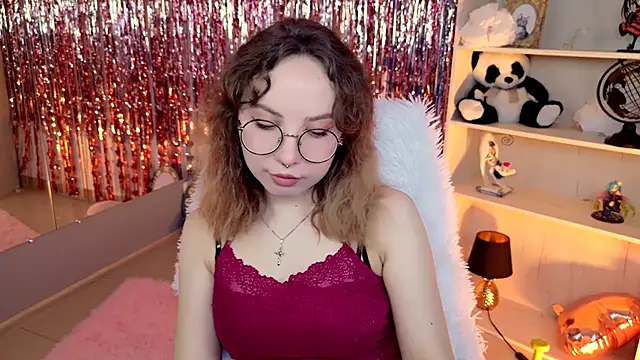 JasmineMilko online show from April 20, 2026, 5:10 am