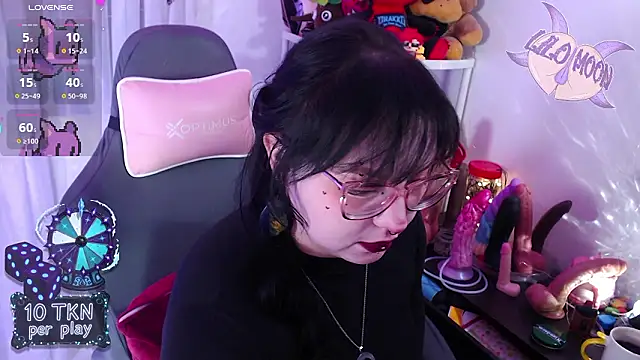 LiloMoon69 online show from January 17, 2026, 12:09 pm