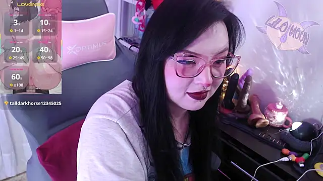 LiloMoon69 online show from September 26, 2025, 1:07 pm