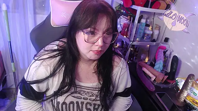 LiloMoon69 online show from March 10, 2025, 7:11 am