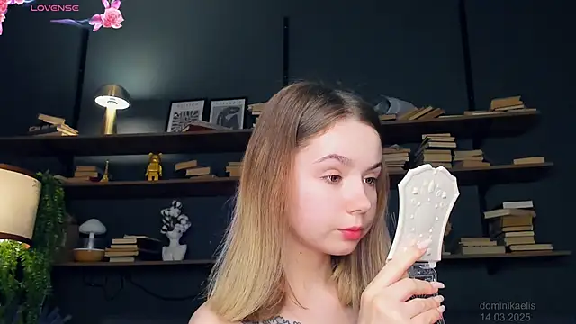 Snapshot of DominikaElis chatting on March 14, 2025, 7:44 pm DominikaElis online show from March 14, 2025, 7:44 pm