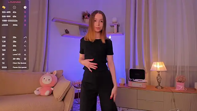 Snapshot of DominikaElis chatting on October 5, 2025, 8:54 pm DominikaElis online show from October 5, 2025, 8:54 pm