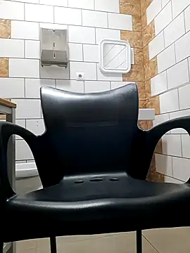 Snapshot of PublicNoFace chatting on December 30, 2024, 4:07 pm PublicNoFace online show from December 30, 2024, 4:07 pm