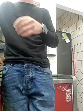 Snapshot of PublicNoFace chatting on March 21, 2025, 10:39 am PublicNoFace online show from March 21, 2025, 10:39 am