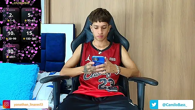  CamiloBass online show from November 26, 2025, 12:21 am